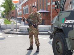 L’Esercito nelle strade? Noi investiamo nelle forze dell’ordine L’Esercito nelle strade? Noi investiamo nelle forze dell’ordine