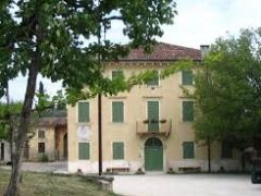 Vendita Villa Are: al macero servizi di qualità e progettualità sociali Vendita Villa Are: al macero servizi di qualità e progettualità sociali
