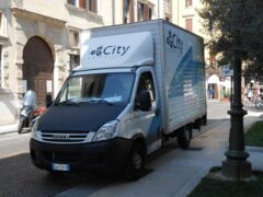 Il City Logistic? Non esiste più. Il centro storico? Una giungla legalizzata Il City Logistic? Non esiste più. Il centro storico? Una giungla legalizzata