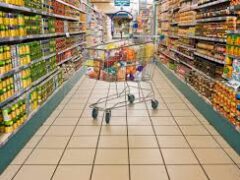 Giunta approva quarto supermercato al Saval: addio alla piazza del quartiere, sfrattato anche il mercato Giunta approva quarto supermercato al Saval: addio alla piazza del quartiere, sfrattato anche il mercato