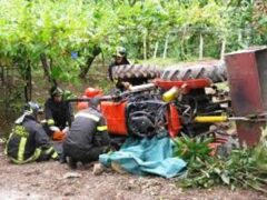 Ribaltamento dei trattori, basta morti sul lavoro Ribaltamento dei trattori, basta morti sul lavoro
