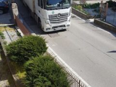Tir illegali a San Massimo, Benini: “Domani scenderò personalmente in strada” Tir illegali a San Massimo, Benini: “Domani scenderò personalmente in strada”