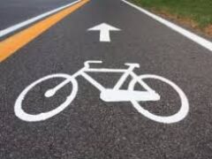 Proposta di due diversivi alle arterie ciclabili di Boscomantico-Chievo-Stazione e di Saval-San Zeno Proposta di due diversivi alle arterie ciclabili di Boscomantico-Chievo-Stazione e di Saval-San Zeno