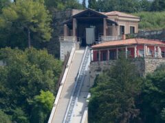 Orari e posti auto per disabili, nuove lamentele sulla gestione della funicolare Orari e posti auto per disabili, nuove lamentele sulla gestione della funicolare