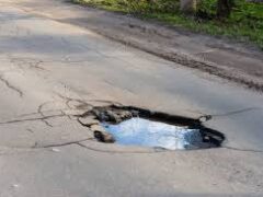 Sicurezza significa moderazione del traffico e manutenzione delle strade Sicurezza significa moderazione del traffico e manutenzione delle strade