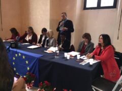 “L’Europa in rosa è un’Europa più giusta e più unita” Gli impegni delle candidate democratiche della Circoscrizione Nord Est alle Elezioni Europee del 26 Maggio “L’Europa in rosa è un’Europa più giusta e più unita” Gli impegni delle candidate democratiche della Circoscrizione Nord Est alle Elezioni Europee del 26 Maggio