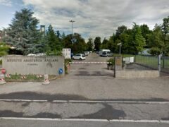 Villa Monga: una soluzione nel rispetto di operatori ed ospiti. Le case di riposo non sono catene di montaggio Villa Monga: una soluzione nel rispetto di operatori ed ospiti. Le case di riposo non sono catene di montaggio