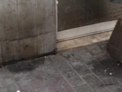 Degrado porticato commerciale di via Faliero: Comune e Agec intervengano Degrado porticato commerciale di via Faliero: Comune e Agec intervengano