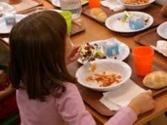 Mense scolastiche: meno proclami, più controlli Mense scolastiche: meno proclami, più controlli