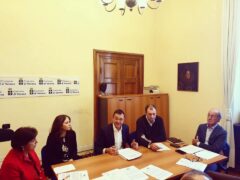 Ai cattolici interessa ancora la politica? Venerdì al Tommasoli confronto su politica e valori Ai cattolici interessa ancora la politica? Venerdì al Tommasoli confronto su politica e valori