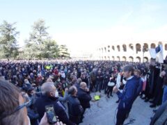 PROTESTE A VERONA: ORA E’ IL MOMENTO DELL’UNITA’ Condanna dei violenti, economia e salute pubblica non possono essere alternativi PROTESTE A VERONA: ORA E’ IL MOMENTO DELL’UNITA’ Condanna dei violenti, economia e salute pubblica non possono essere alternativi