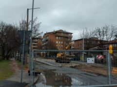 Filobus, a sorpresa riaprono i cantieri a San Michele. Il Pd: “Quanto durerà?” Filobus, a sorpresa riaprono i cantieri a San Michele. Il Pd: “Quanto durerà?”