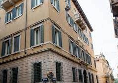 ALBERGO CARIVERONA: UNA PRATICA CHE LA GIUNTA HA GESTITO SENZA PROGRAMMAZIONE E SENZA LA VOLONTÀ DI GUIDARE LO SVILUPPO DEL TERRITORIO E CHE VORREBBE ORA CONCLUDERE IN MODO SUPERFICIALE E FRETTOLOSO ALBERGO CARIVERONA: UNA PRATICA CHE LA GIUNTA HA GESTITO SENZA PROGRAMMAZIONE E SENZA LA VOLONTÀ DI GUIDARE LO SVILUPPO DEL TERRITORIO E CHE VORREBBE ORA CONCLUDERE IN MODO SUPERFICIALE E FRETTOLOSO