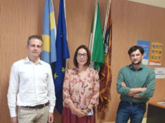 Prosegue la condivisione dell’ordine del giorno contro l’invasione russa dell’Ucraina e di solidarietà alle popolazioni colpite dal conflitto. Lunedì il punto alla capigruppo Prosegue la condivisione dell’ordine del giorno contro l’invasione russa dell’Ucraina e di solidarietà alle popolazioni colpite dal conflitto. Lunedì il punto alla capigruppo