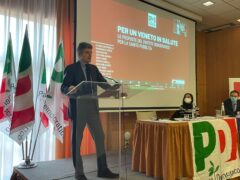 Potenziare la medicina territoriale e aumentare medici e personale sanitario Potenziare la medicina territoriale e aumentare medici e personale sanitario