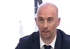 REVOCA CASALI E VANZO: DA MASCHIO L’ENNESIMA USCITA SCOMPOSTA REVOCA CASALI E VANZO: DA MASCHIO L’ENNESIMA USCITA SCOMPOSTA
