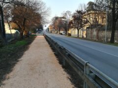 BORGO ROMA, RIMESSO A NUOVO IL SENTIERO PEDONALE VIA GOLINO A BREVE L’OCCASIONE PER PORTARE ANCHE L’ILLUMINAZIONE PUBBLICA BORGO ROMA, RIMESSO A NUOVO IL SENTIERO PEDONALE VIA GOLINO A BREVE L’OCCASIONE PER PORTARE ANCHE L’ILLUMINAZIONE PUBBLICA