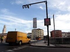 RIONE SANTO STEFANO, ZTL DA RENDERE EFFETTIVA. INTERROGAZIONE DEL CONSIGLIERE PD ANDREA TROMBINI: A QUANDO LA TELECAMERA? RIONE SANTO STEFANO, ZTL DA RENDERE EFFETTIVA. INTERROGAZIONE DEL CONSIGLIERE PD ANDREA TROMBINI: A QUANDO LA TELECAMERA?