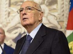 SCOMPARSA NAPOLITANO: PD VERONA RINNOVA IL CORDOGLIO E CONDANNA CHI HA SFREGIATO IL MINUTO DI SILENZIO A SAN SIRO SCOMPARSA NAPOLITANO: PD VERONA RINNOVA IL CORDOGLIO E CONDANNA CHI HA SFREGIATO IL MINUTO DI SILENZIO A SAN SIRO