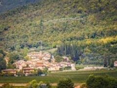 COSTERMANO SUL GARDA, LA VILLA DEL SINDACO VA DEMOLITA COSTERMANO SUL GARDA, LA VILLA DEL SINDACO VA DEMOLITA