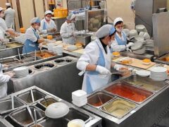 Borgo Trento, ritrovamento insetti in un piatto. Bigon (Pd): “Ennesimo caso inaccettabile. Necessario ripristinare urgentemente condizioni igieniche a tutela dei pazienti. Si ritorni alle cucine interne”. Borgo Trento, ritrovamento insetti in un piatto. Bigon (Pd): “Ennesimo caso inaccettabile. Necessario ripristinare urgentemente condizioni igieniche a tutela dei pazienti. Si ritorni alle cucine interne”.