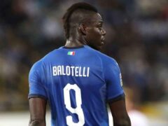 I razzisti lo stadio lo devono vedere col binocolo!